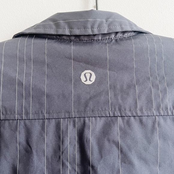 New! LULULEMON • 180 Reversible Shirt Jack in Dark Slate - Picture 6 of 15